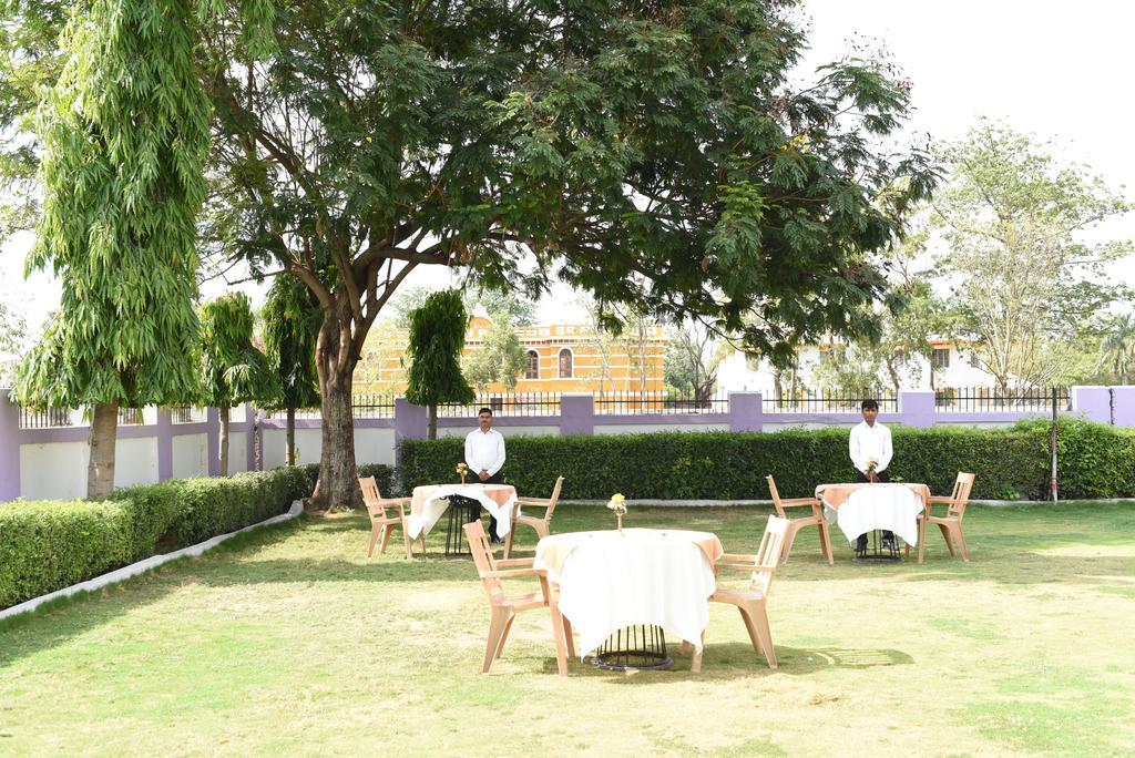 Hotel Lumbini International Bodh Gaya Exterior photo