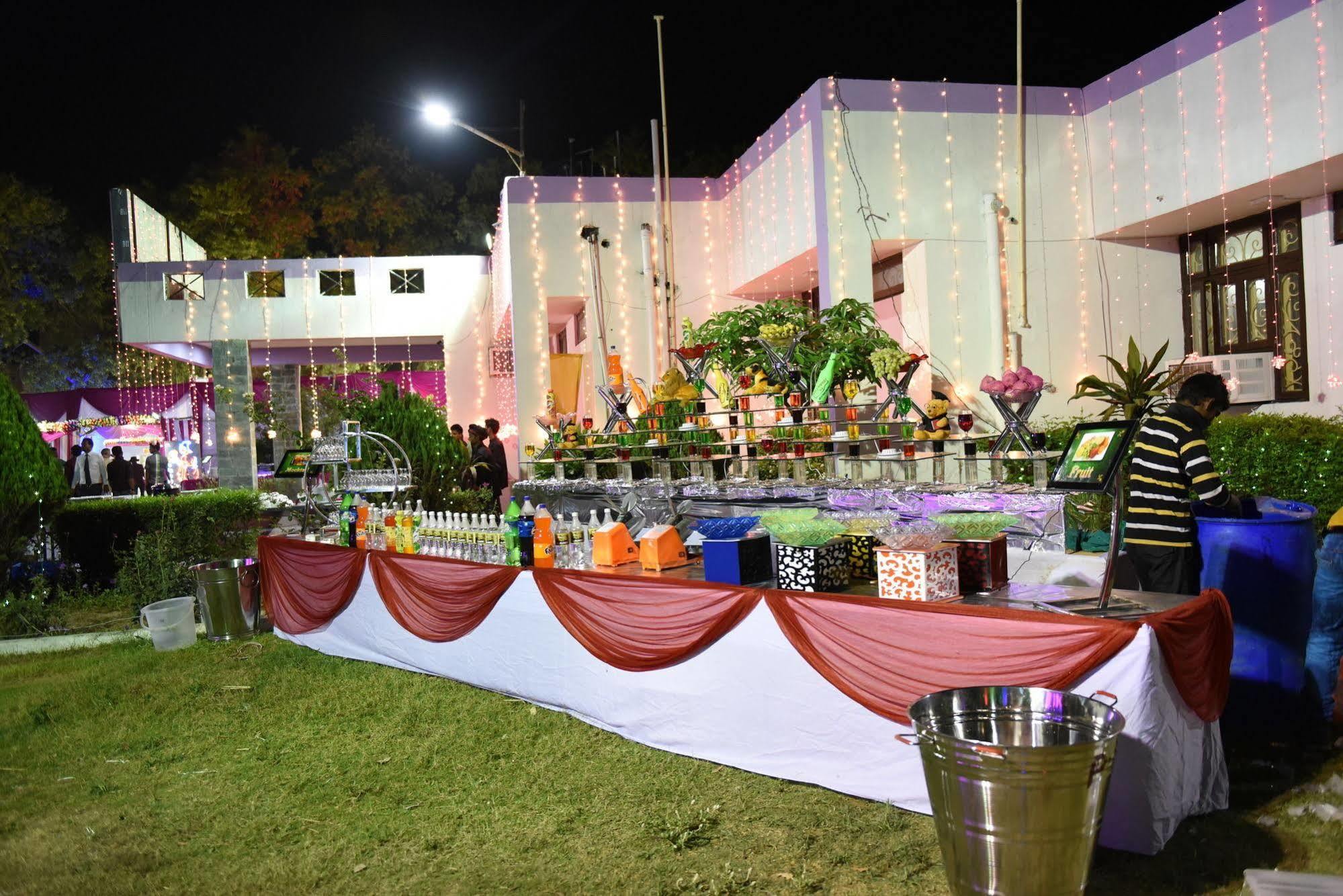 Hotel Lumbini International Bodh Gaya Exterior photo